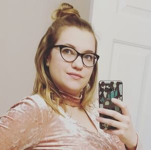 Meet your Posher, Alissa